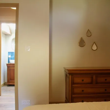 Feriehus L'ecurie At Closerie Les Roches - Cozy 2 Bed Country *