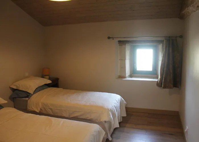 L'écurie At Closerie Les Roches - Cozy 2 Bed Country